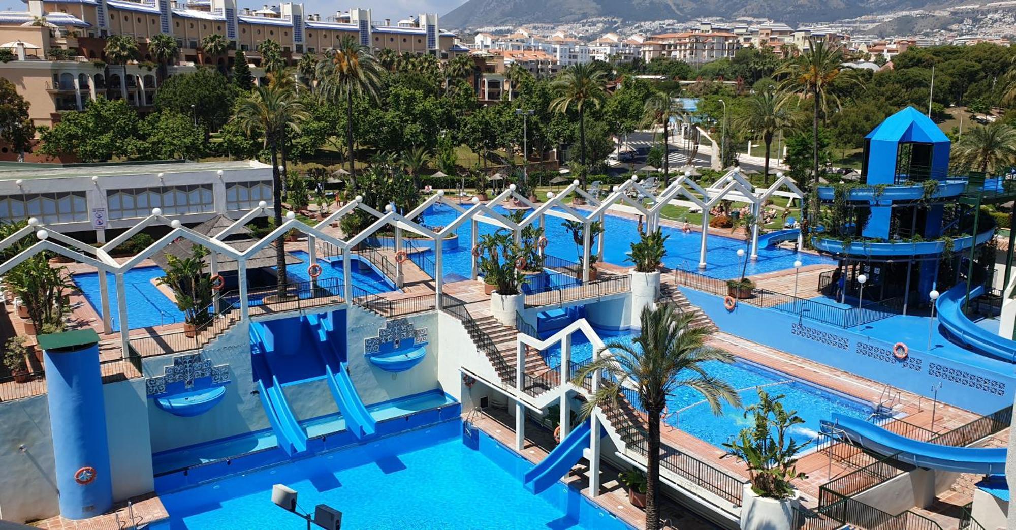 El Estudio De La Playa Benalbeach Holidays Deluxe Беналмадена Екстериор снимка