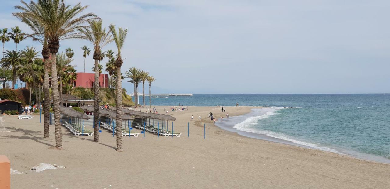 El Estudio De La Playa Benalbeach Holidays Deluxe Беналмадена Екстериор снимка