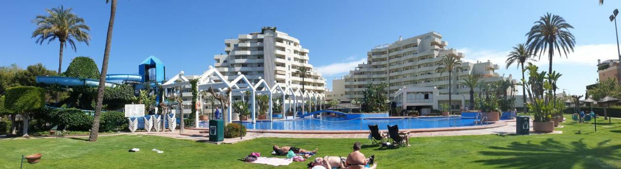 El Estudio De La Playa Benalbeach Holidays Deluxe Беналмадена Екстериор снимка