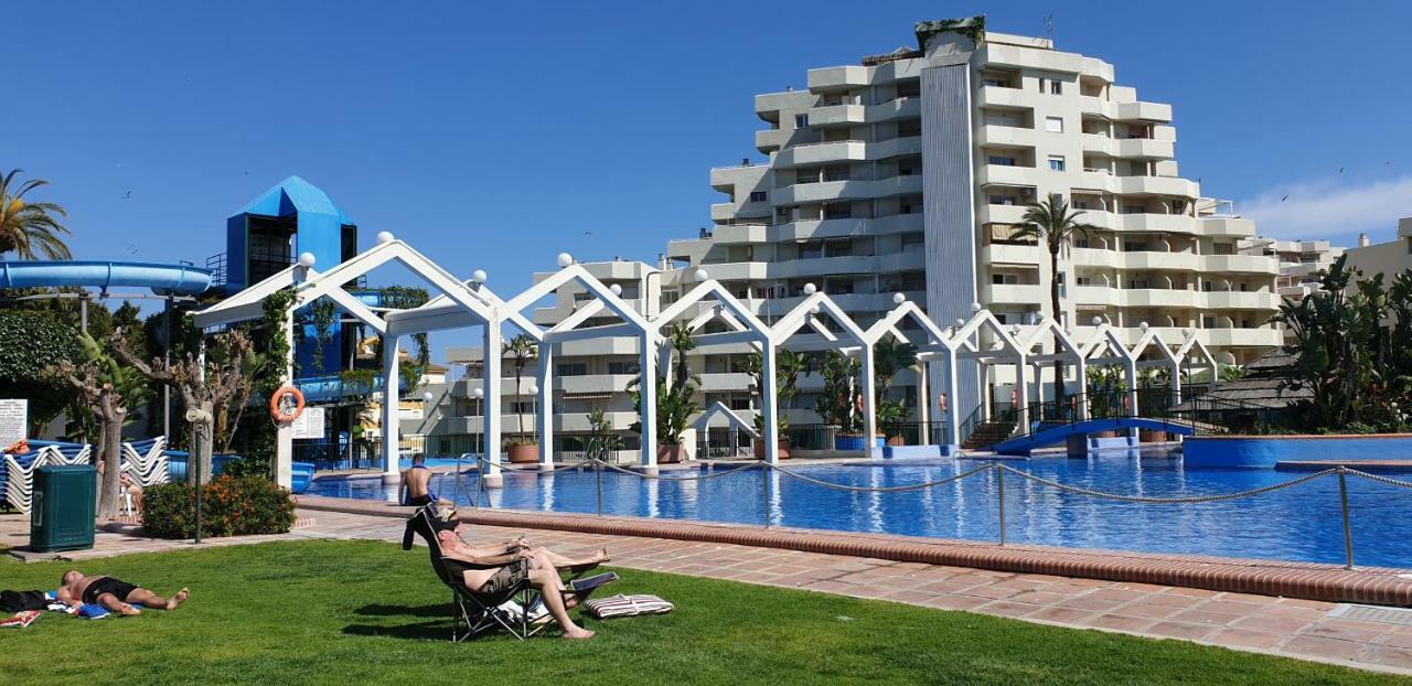 El Estudio De La Playa Benalbeach Holidays Deluxe Беналмадена Екстериор снимка