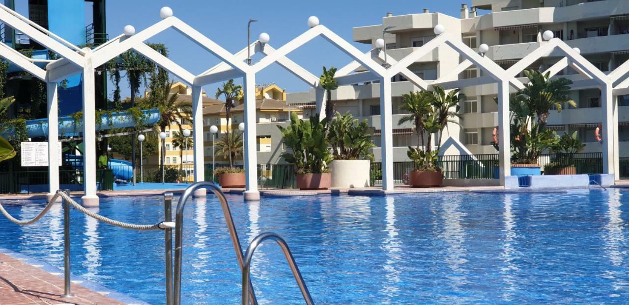 El Estudio De La Playa Benalbeach Holidays Deluxe Беналмадена Екстериор снимка