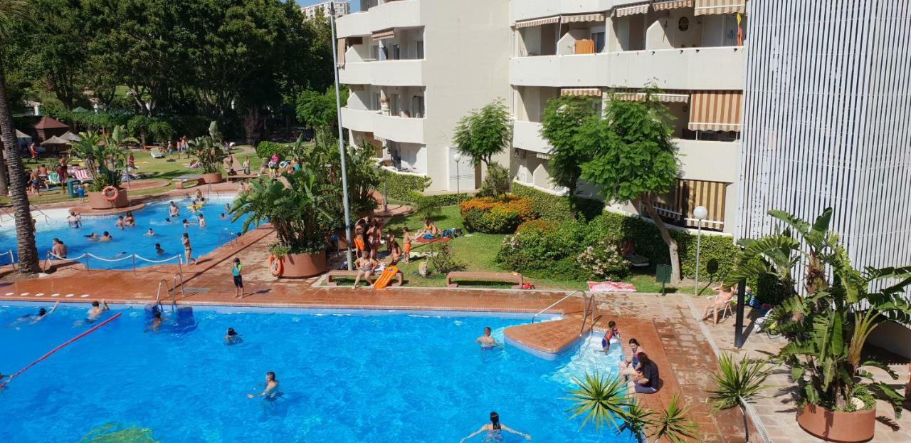 El Estudio De La Playa Benalbeach Holidays Deluxe Беналмадена Екстериор снимка